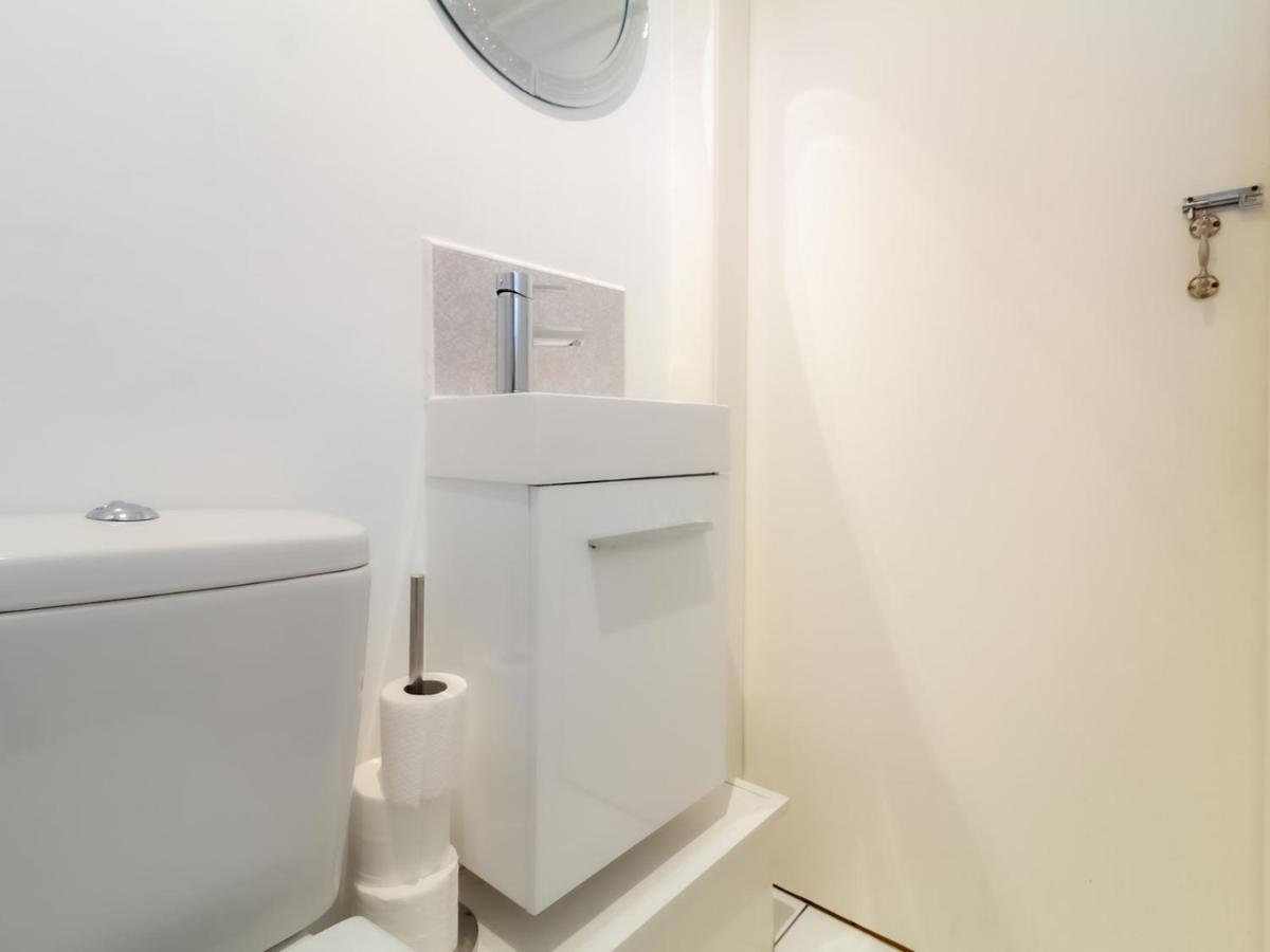 Apartament Bright And Cosy Flat At The Heart Of The Old Town Edynburg Zewnętrze zdjęcie